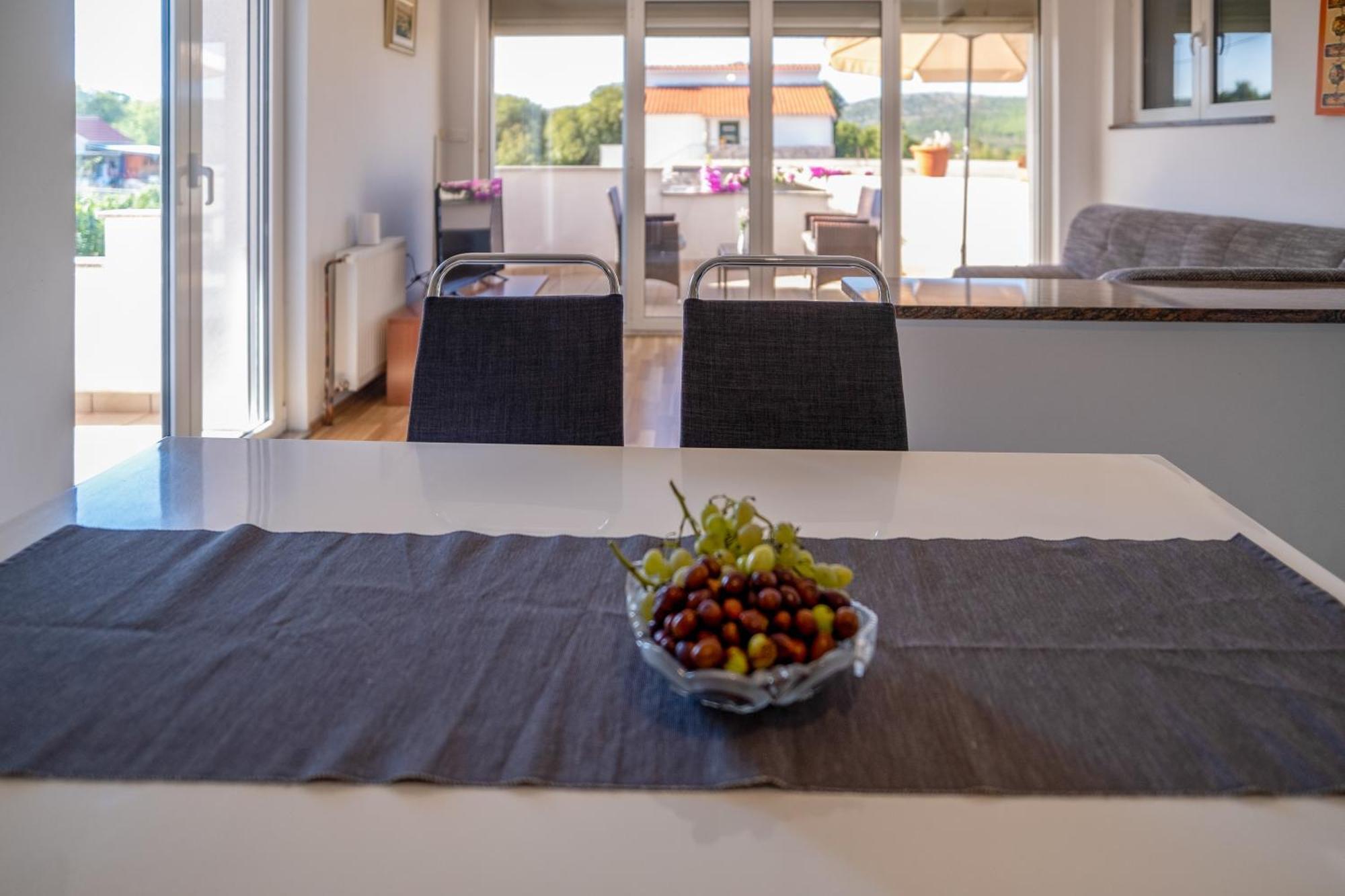 Apartment Bura Šibenik Eksteriør bilde